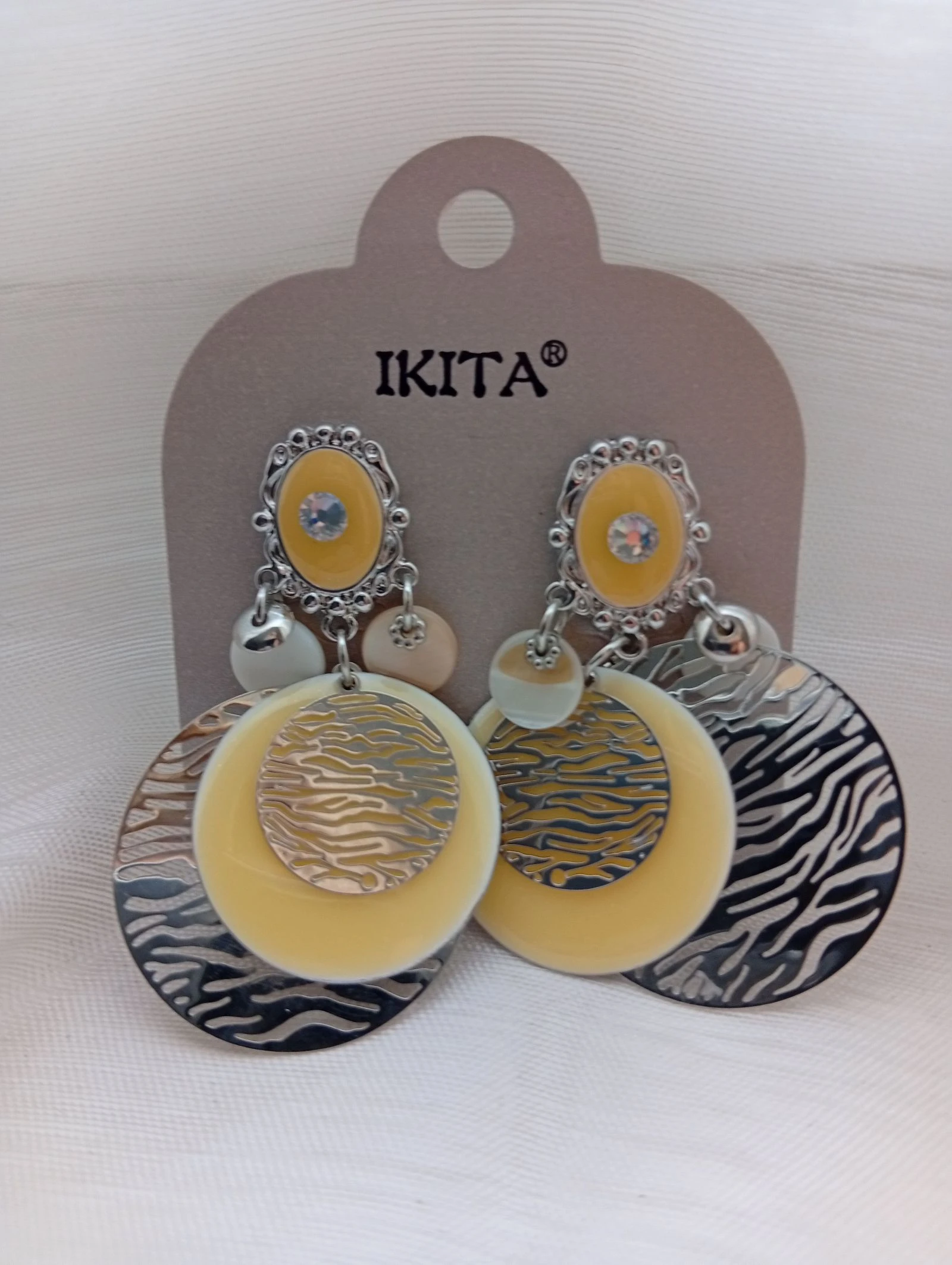 Boucles d'oreilles jaune et argenté 